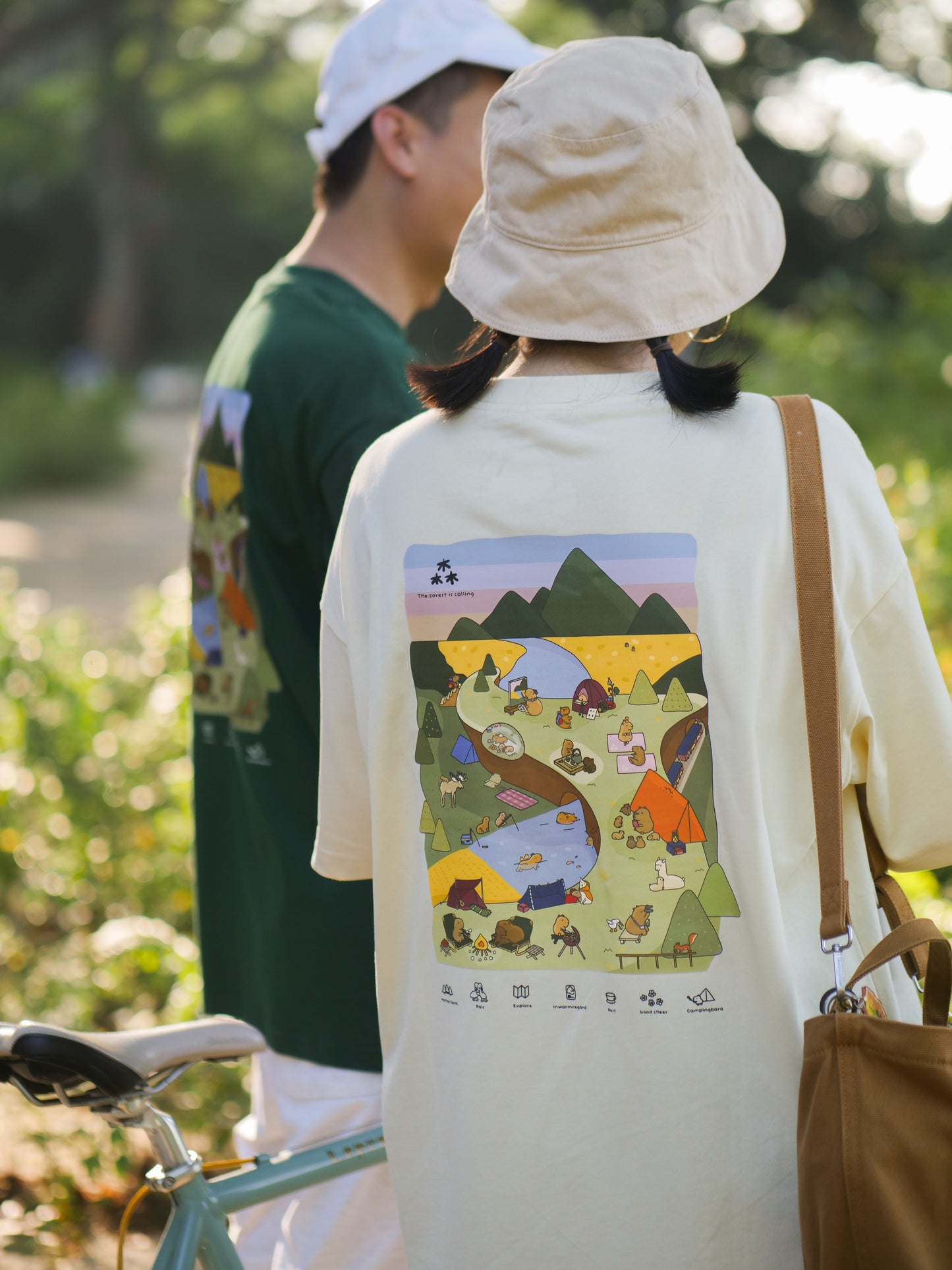 Camping Bara Oversized T-Shirt